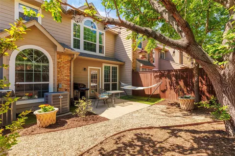 8643 Brittania Ct, Dallas, TX 75243