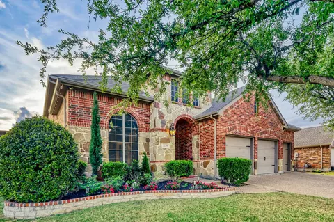 2220 Crestridge Dr, Little Elm, TX 75068