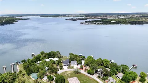 11740 East Ct, Azle, TX 76020