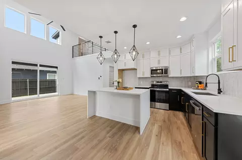 1604 Marburg St, Dallas, TX 75215
