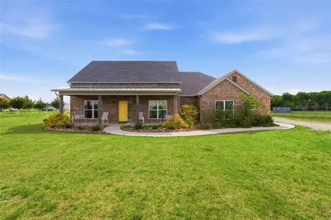 Exterior - 4299 County Road 1098, Celeste, TX 75423 photo 1 of 7