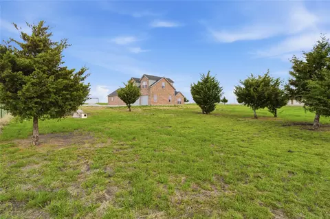 Exterior - 4299 County Road 1098, Celeste, TX 75423 photo 6 of 7