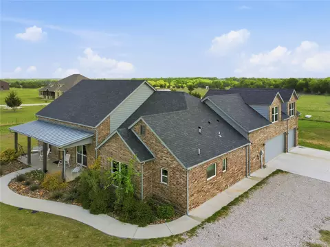 Exterior - 4299 County Road 1098, Celeste, TX 75423 photo 3 of 7