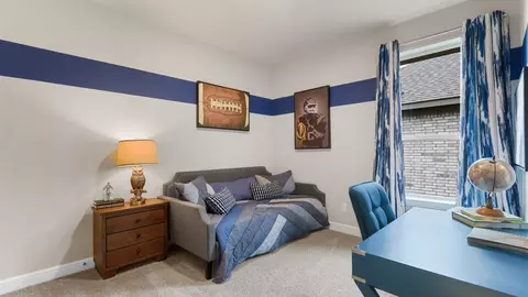 Bedroom - 748 Soaring Hawk Dr, Fort Worth, TX 76008 photo 5 of 6