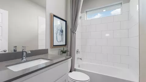 Bath - 748 Soaring Hawk Dr, Fort Worth, TX 76008 photo 4 of 5