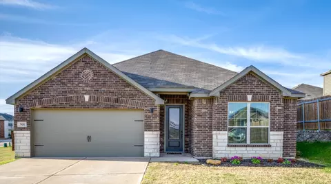 900 Juneberry Dr, Denton, TX 76207