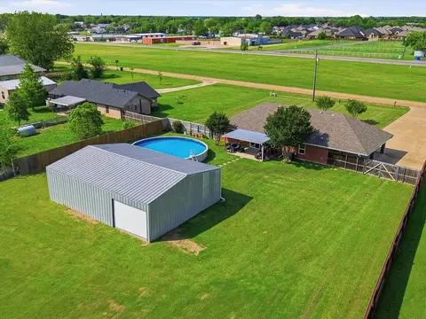 View/Area - 636 Eubank St, Mabank, TX 75147 photo 2 of 4