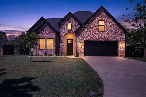245 Autumn Wood Trl, Gun Barrel City, TX 75156
