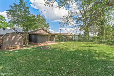 Exterior - 104 3rd St NW, Springhill, LA 71075 photo 6 of 6