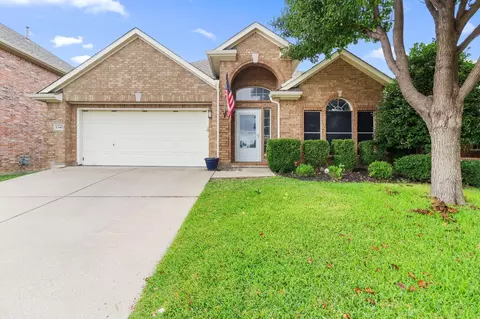 1340 Constance Dr, Fort Worth, TX 76131