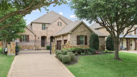 841 Sword Bridge Dr, Lewisville, TX 75056