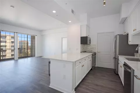 3225 Turtle Creek Blvd #1706, Dallas, TX 75219