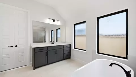 Bath - 1908 Vantage Dr, Rockwall, TX 75087 photo 1 of 2
