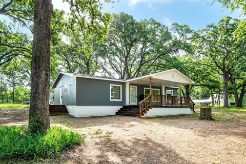 102 Lakewood Dr, Mabank, TX 75156