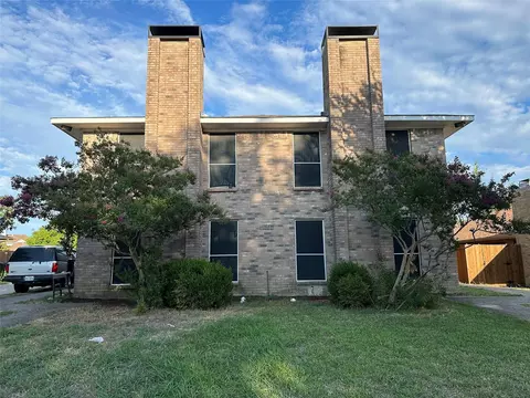 2414 Cordoba Dr, Carrollton, TX 75006