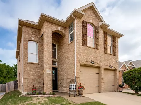 6811 Shore Breeze Ct, Arlington, TX 76016