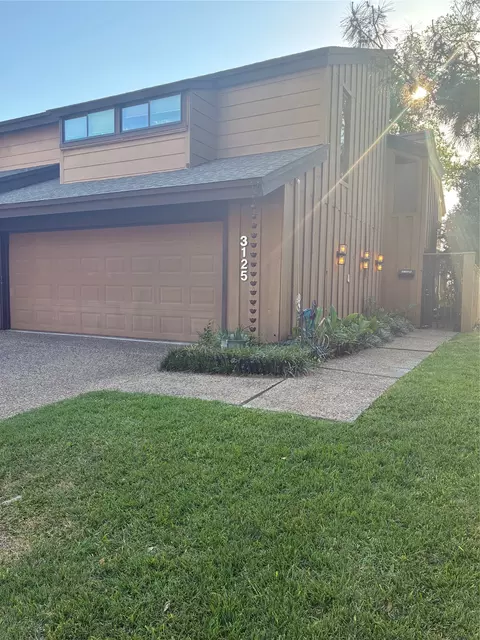 3125 Golden Oak Ct, Farmers Branch, TX 75234