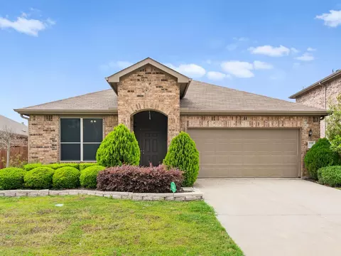 2129 Brenham Dr, Heartland, TX 75126