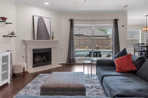 Living - 10109 Bent Tree Dr, Rowlett, TX 75089 photo 2 of 3