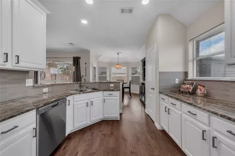 Kitchen - 10109 Bent Tree Dr, Rowlett, TX 75089 photo 1 of 3