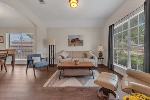 Living - 10109 Bent Tree Dr, Rowlett, TX 75089 photo 1 of 3
