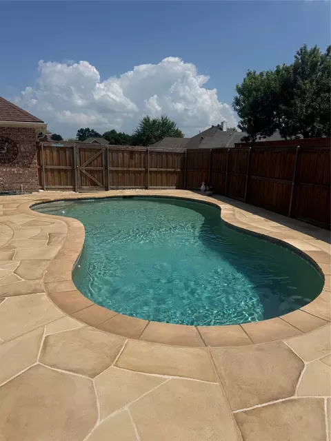 Exterior - 10109 Bent Tree Dr, Rowlett, TX 75089 photo 11 of 12
