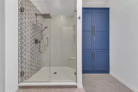 Bath - 10109 Bent Tree Dr, Rowlett, TX 75089 photo 3 of 3