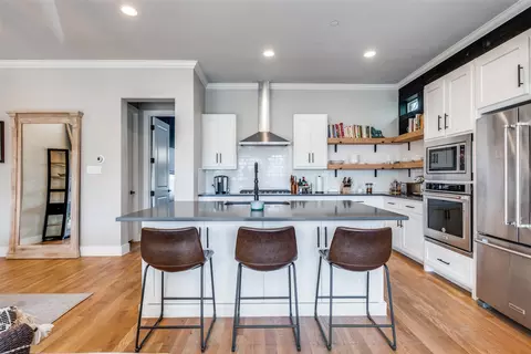 1262 N Prairie Ave, Dallas, TX 75204