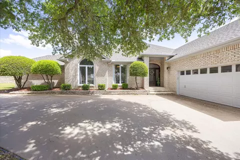 8911 Bontura Rd, Granbury, TX 76049