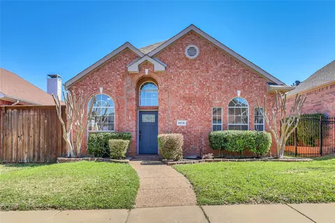 8016 Springmoss Dr, Plano, TX 75025