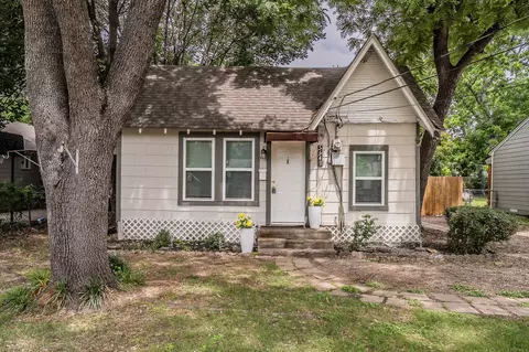 5643 Cary St, Dallas, TX 75227