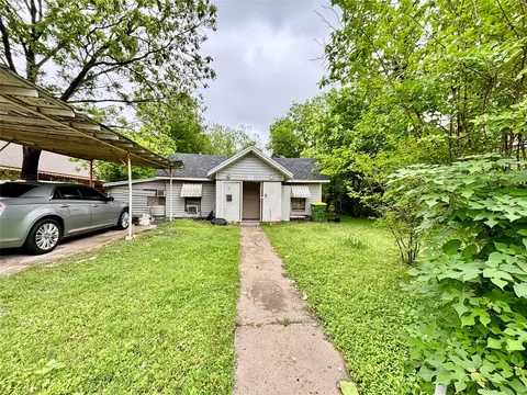 1315 Strickland St, Bellmead, TX 76705