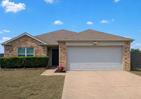 1511 Dockside Dr, Glenn Heights, TX 75154