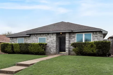 1205 Candlenut Ct, Desoto, TX 75115