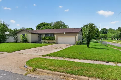 1528 Wagon Wheels Trl, Dallas, TX 75241