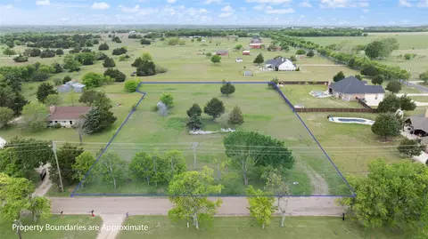 3215 Blackchamp Rd, Waxahachie, TX 76065