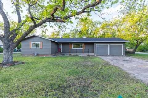 703 Cherry Hts, Clyde, TX 79510