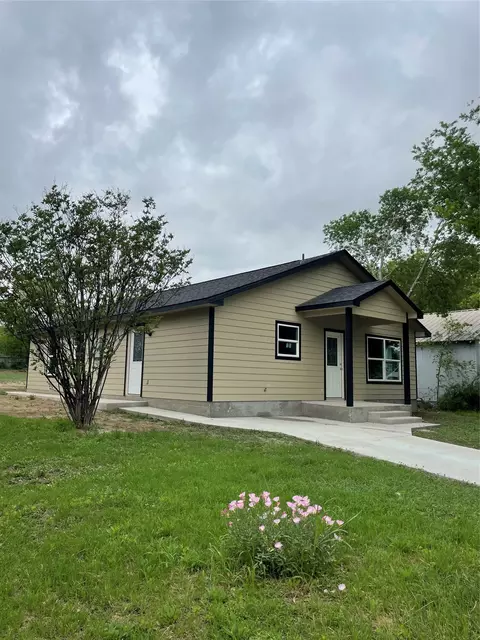 2515 Vine St, Brownwood, TX 76801