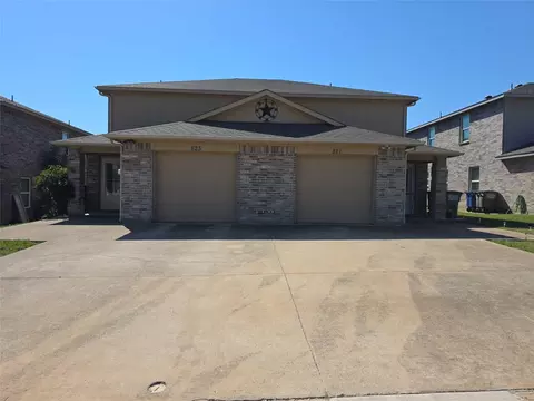 821-823 E College Ave, Princeton, TX 75407