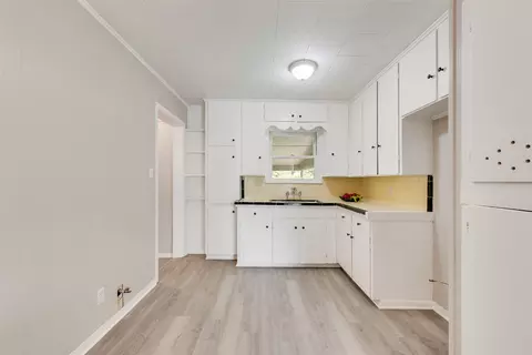 Kitchen - 205 E 7th St, Kaufman, TX 75142 photo 1 of 2
