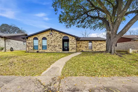 423 Charlotte St, Duncanville, TX 75137