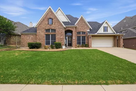 5449 Lori Valley Ln, Fort Worth, TX 76244