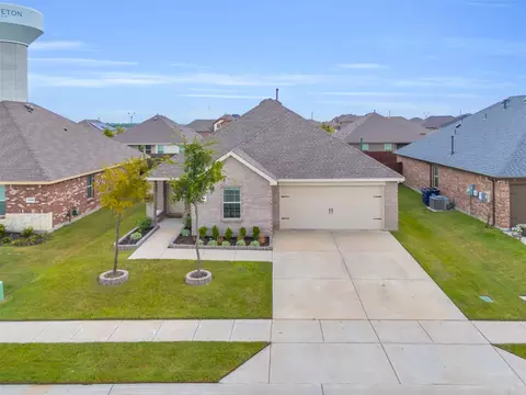 1106 Honey Maple St, Princeton, TX 75407