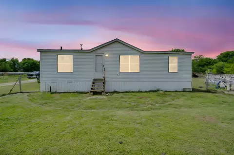 373 Eubanks Rd, Maypearl, TX 76064