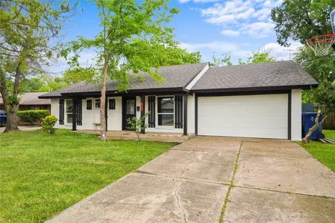 422 Wildbriar Dr, Garland, TX 75043