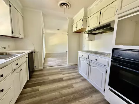 Kitchen - 1114 Davis St, Cleburne, TX 76033 photo 1 of 1