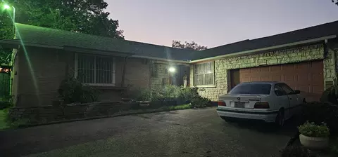 5515 Fox Hill Ln, Dallas, TX 75232