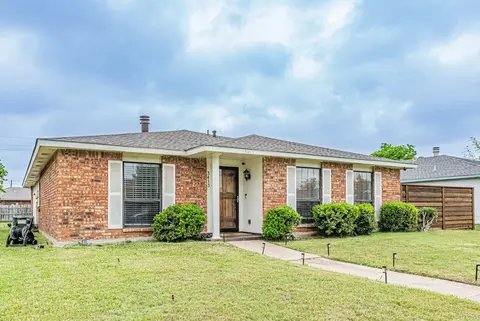 3413 Moonglow Dr, Garland, TX 75044