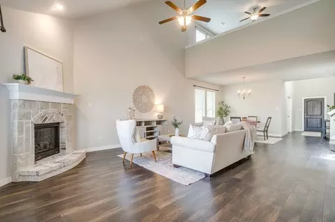 8329 Trickham Bnd, Fort Worth, TX 76131