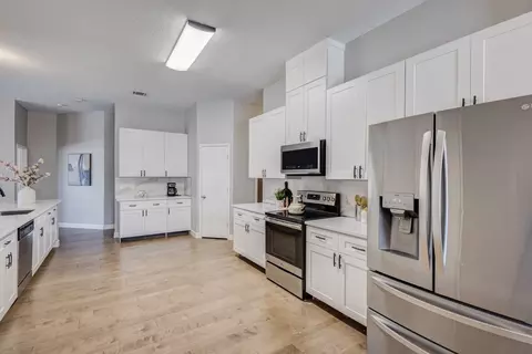 Kitchen - 7218 Compass Point Dr, Rowlett, TX 75089 photo 2 of 5